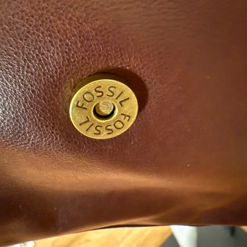 Fossil Willow Brown Leather Crossbody Bag - Picture 6 of 7